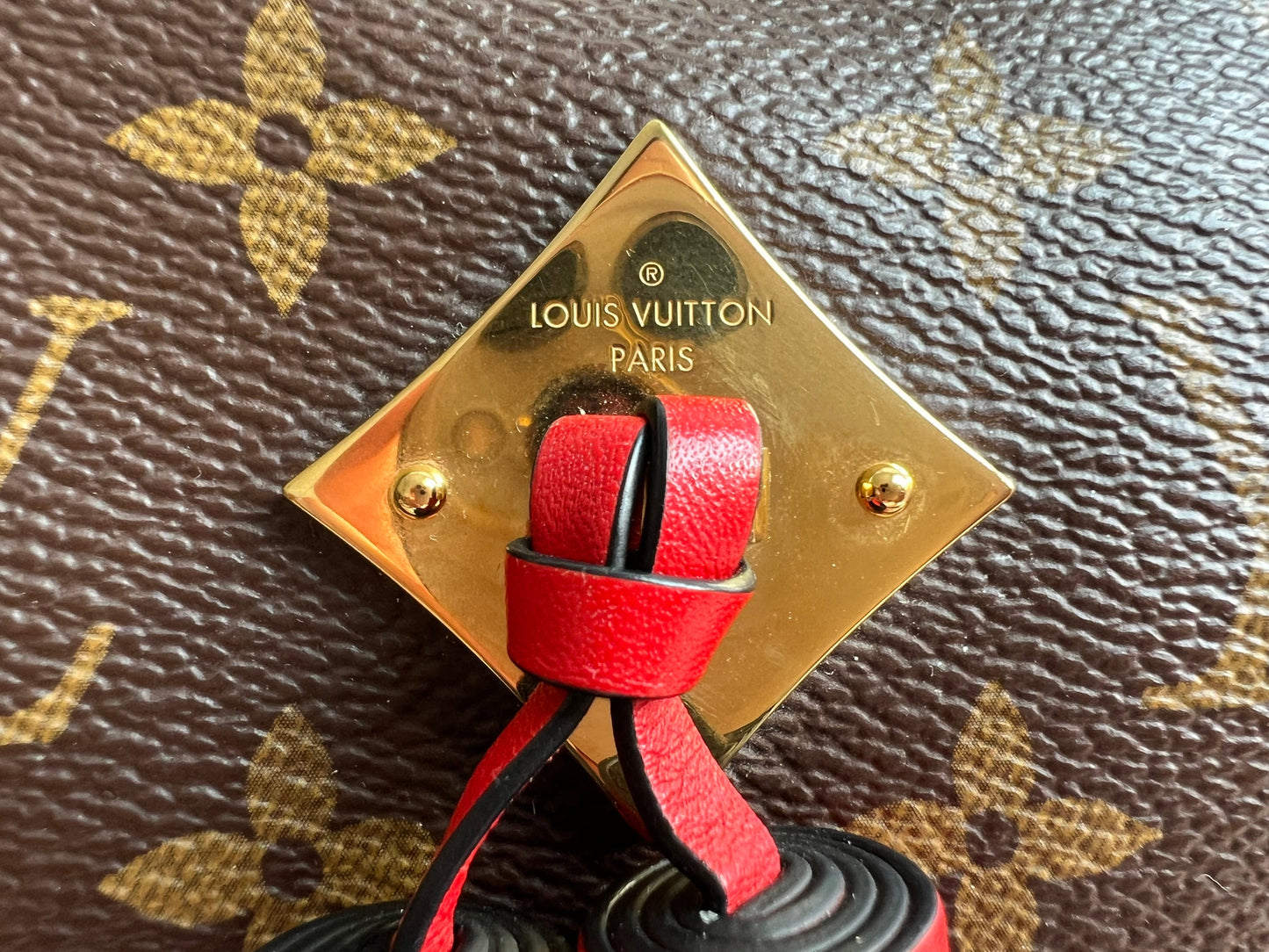 Louis Vuitton Saintonge Monogram Red