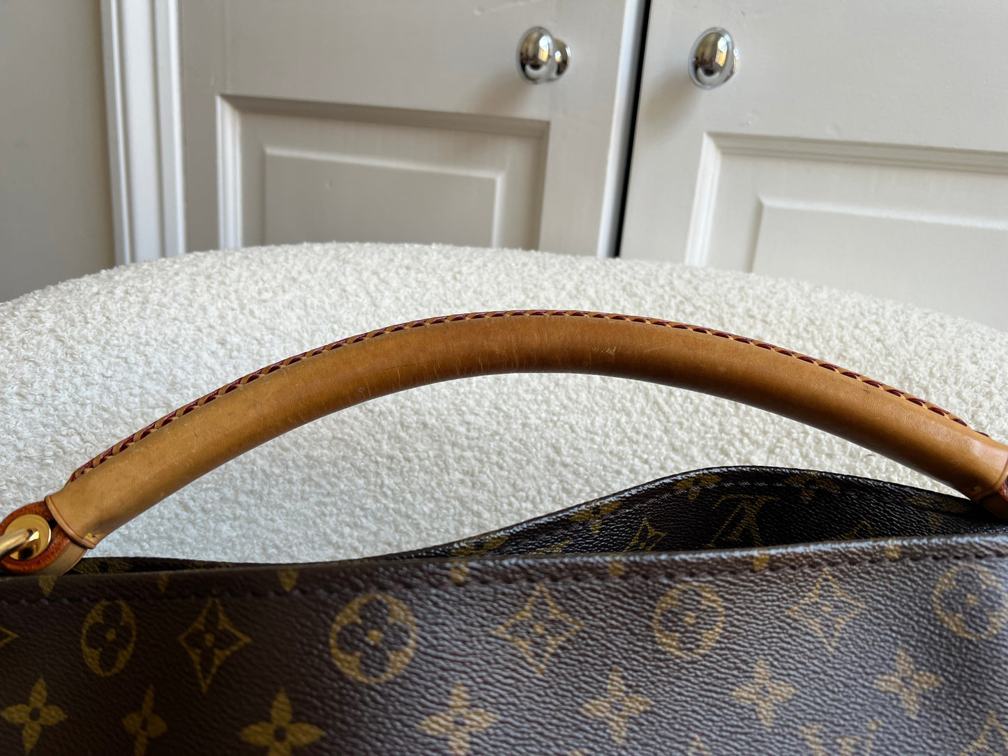 Louis Vuitton Artsy MM Monogram (RRP £1,940)