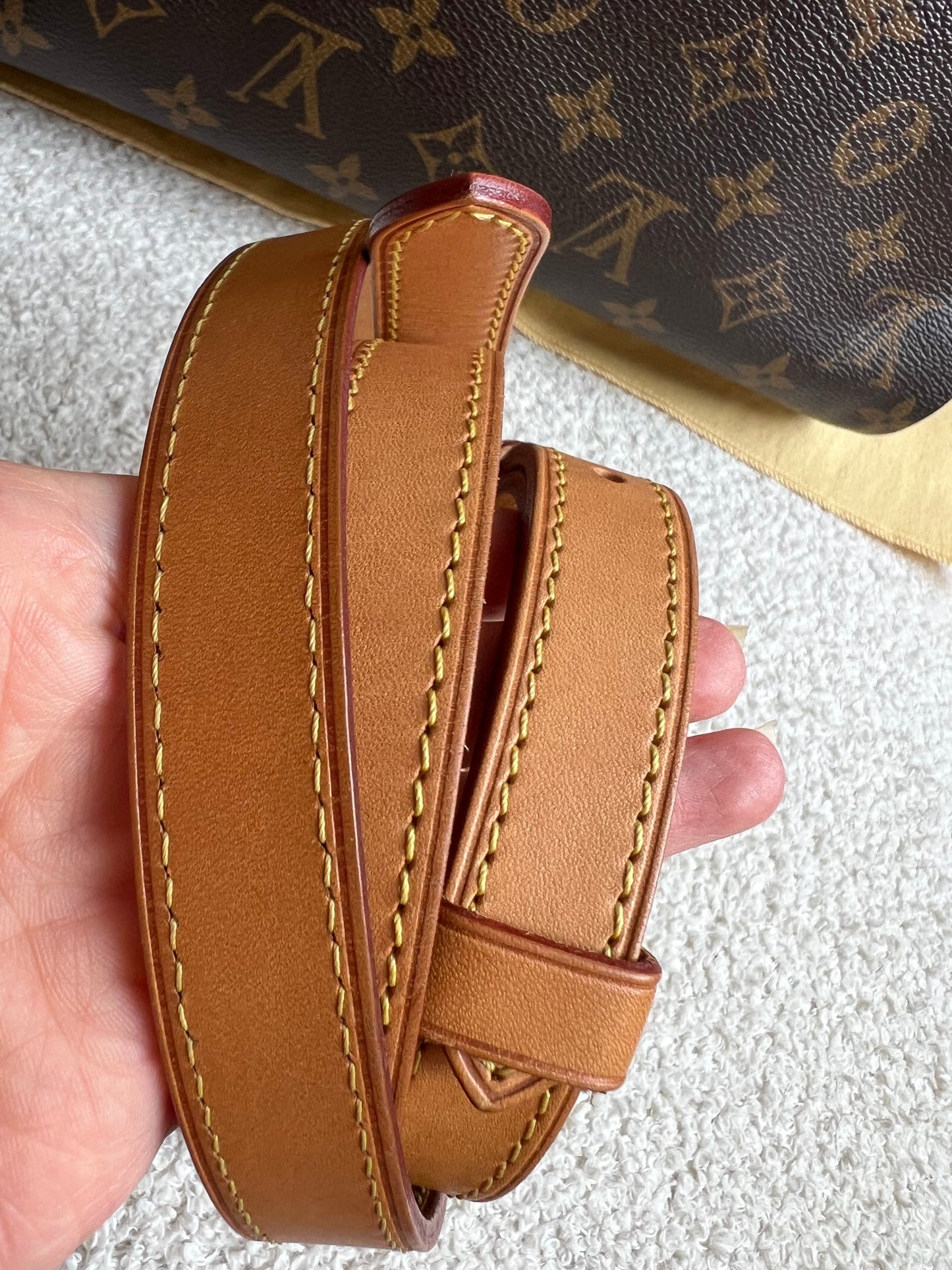 Louis Vuitton Speedy 30 Bandouliere Monogram (RRP £1450)