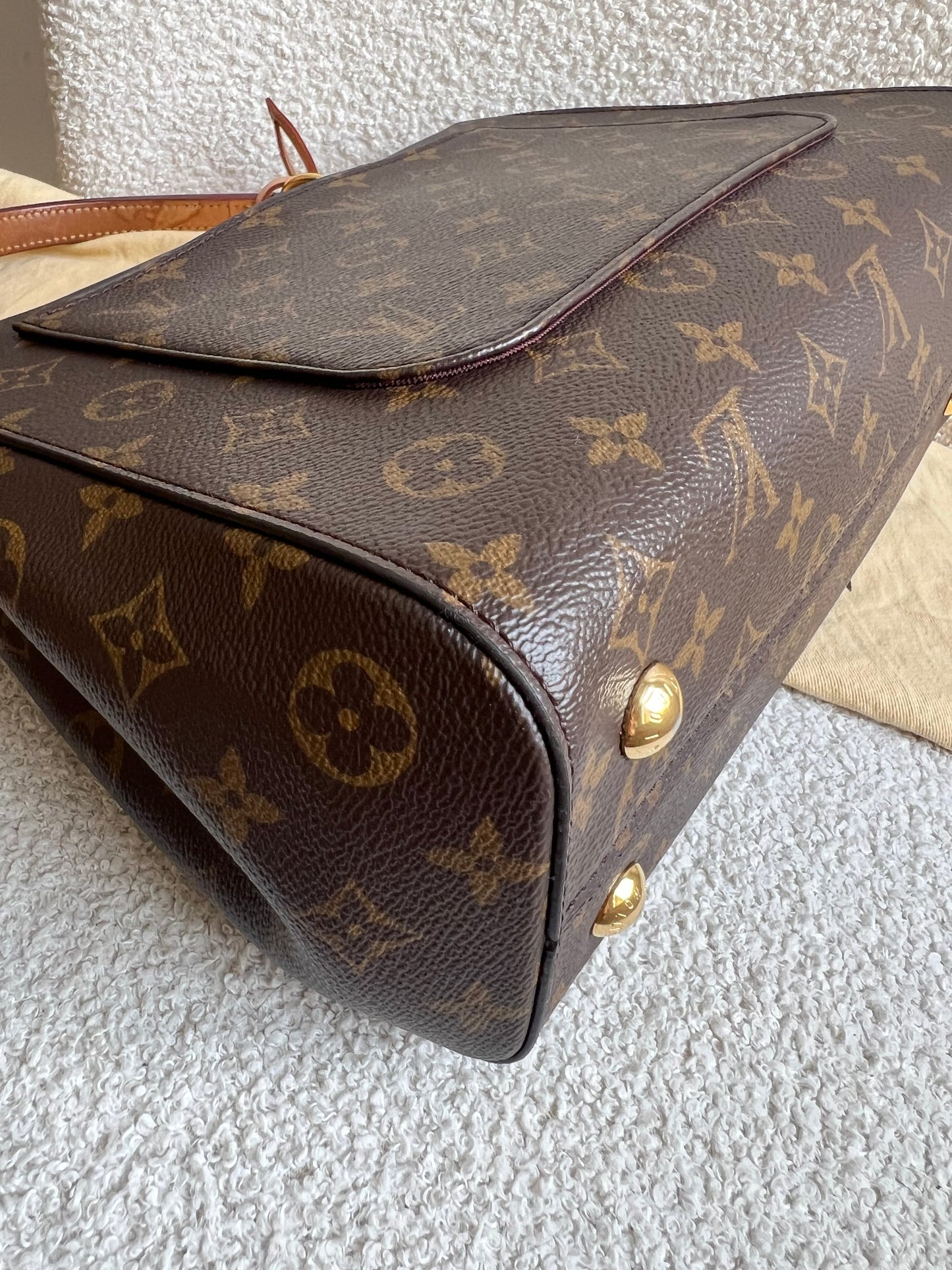 Louis Vuitton Cluny MM Monogram (RRP £1890)