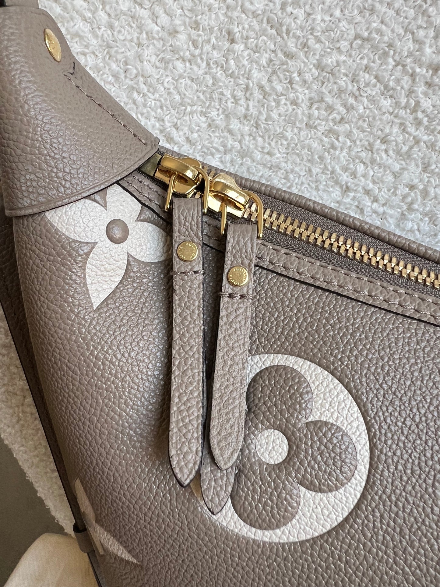 Louis Vuitton Loop Hobo Bicolour Empreinte (RRP £2440)