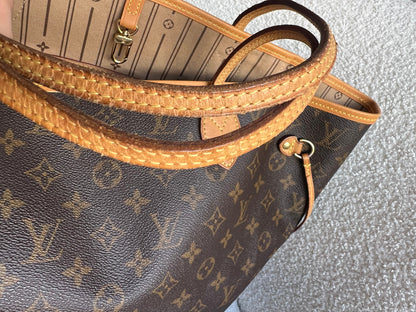 Louis Vuitton Neverfull MM Monogram Beige