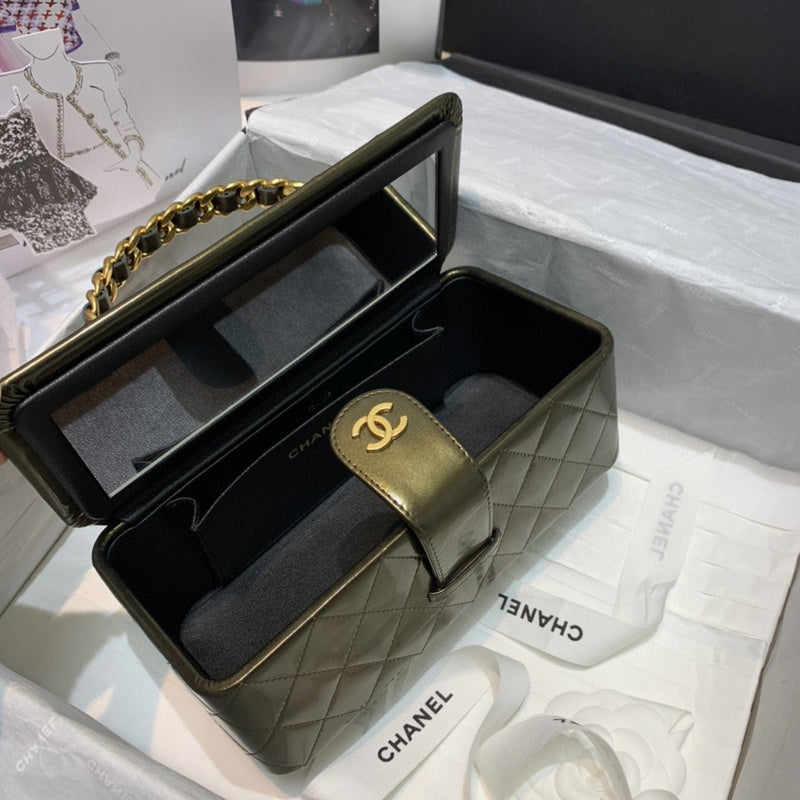 Chanel Luxury Handbag Style 563