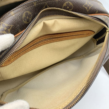 Louis Vuitton Crossbody Bag Reporter