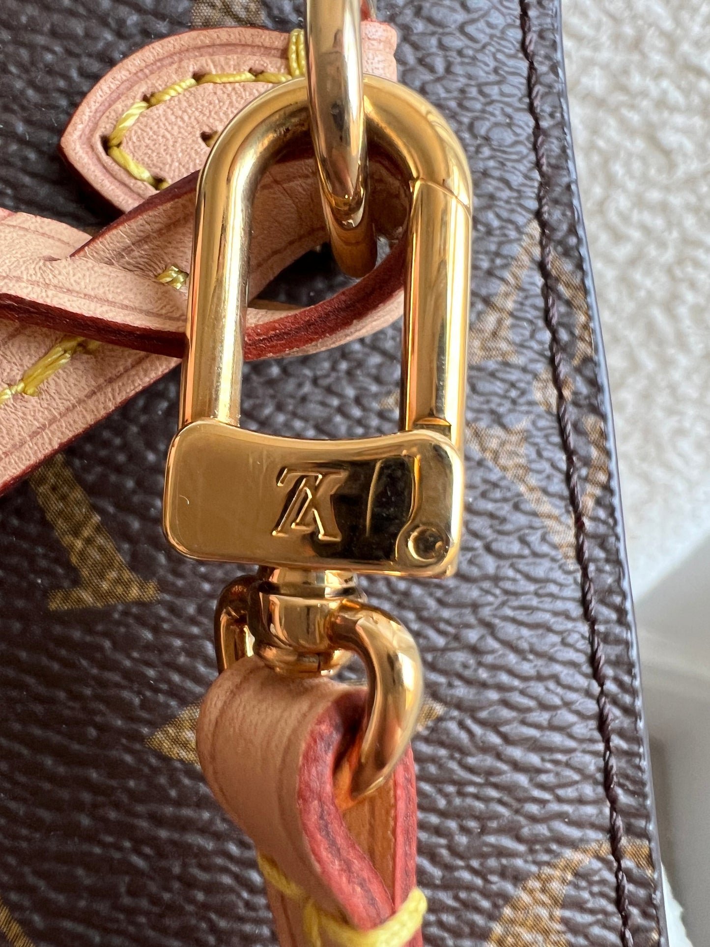 Louis Vuitton Pouch (from Neverfull MM) in Monogram