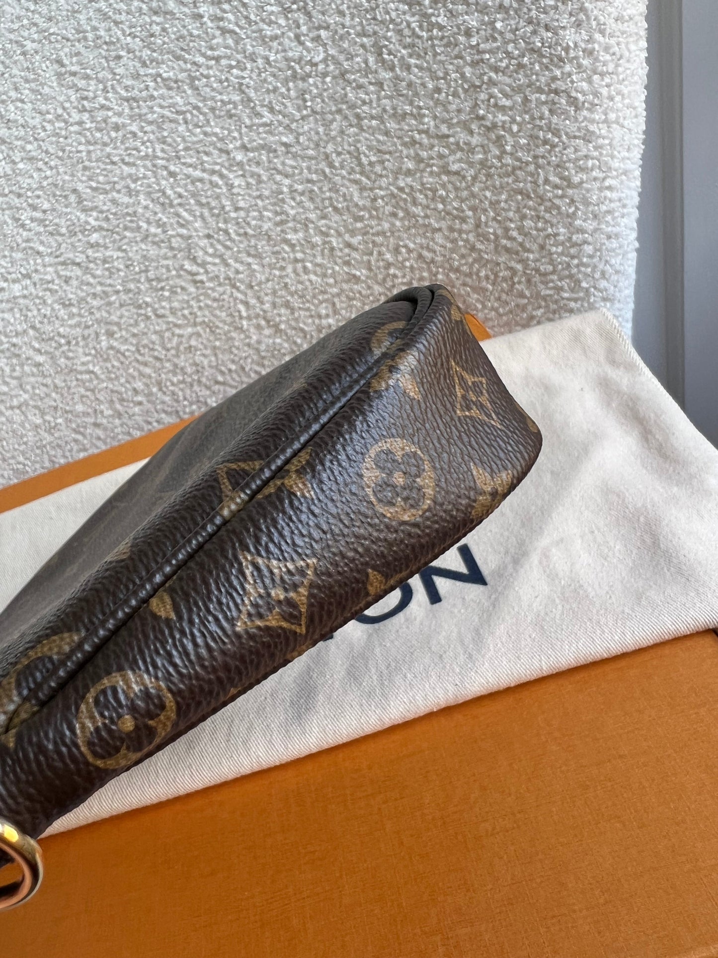 Louis Vuitton Multi Pochette Accessoires Rose Chiaro (RRP £2070)