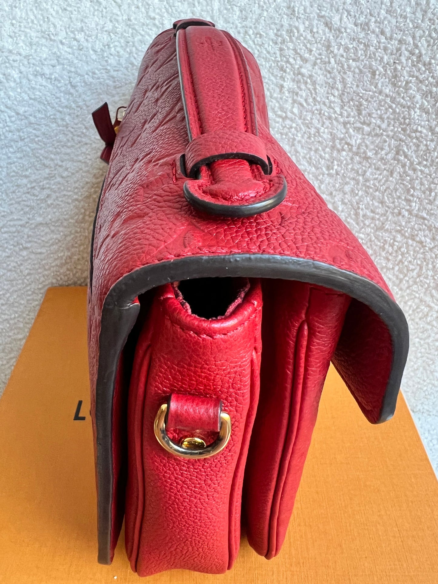 Louis Vuitton Pochette Metis Red Empreinte (RRP £2,130)
