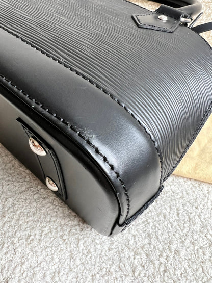 Louis Vuitton Alma BB Black Epi (RRP £1540)