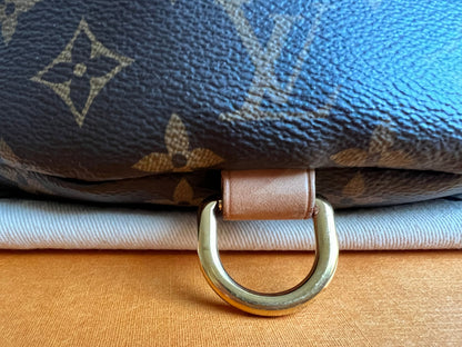 Louis Vuitton Bumbag in Monogram Canvas