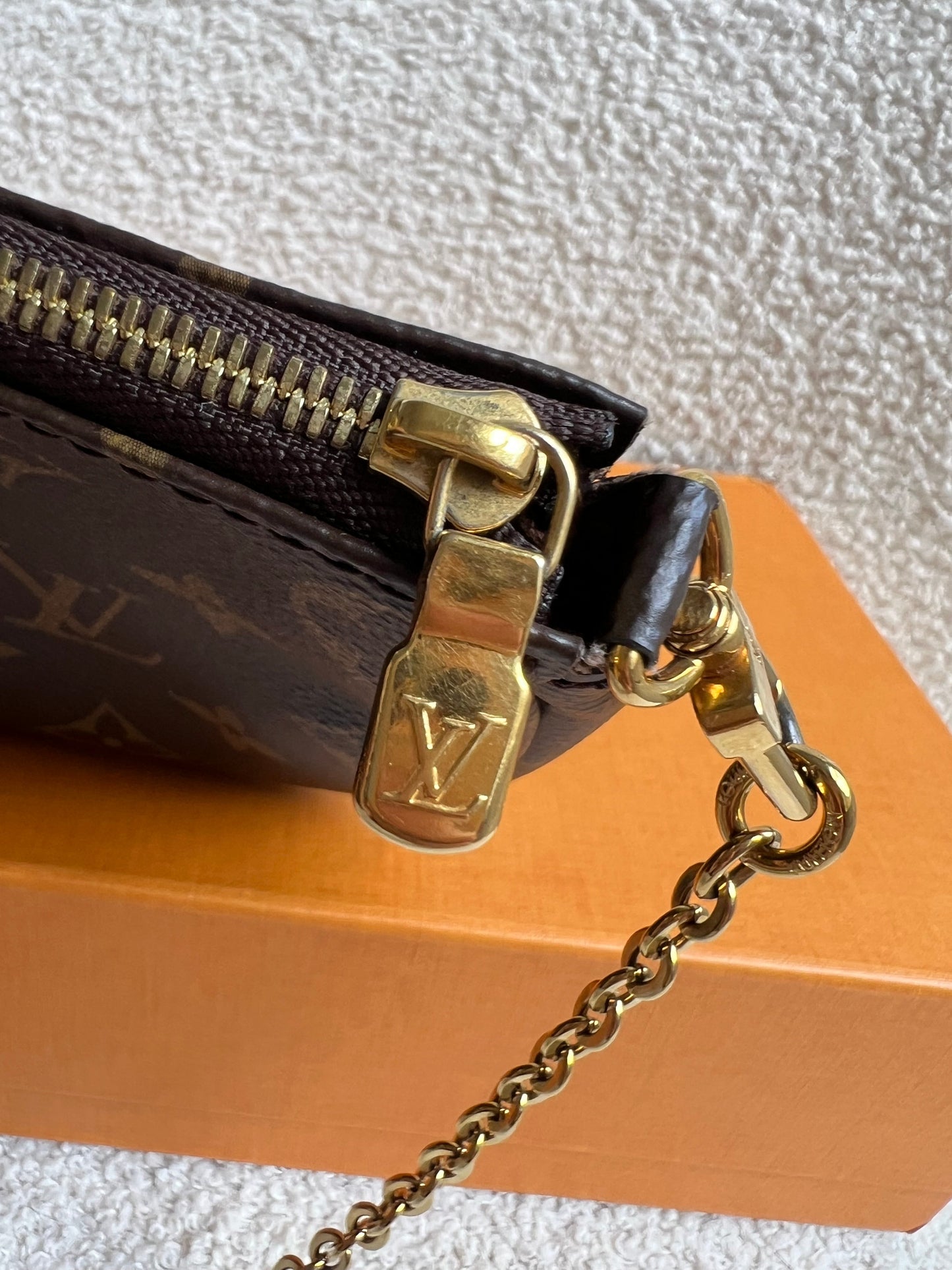 Louis Vuitton Multi Pochette Accessoires Khaki (RRP £2070)