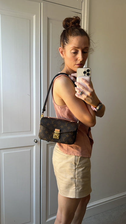 Louis Vuitton Pochette Metis East West Monogram (RRP £2,270)