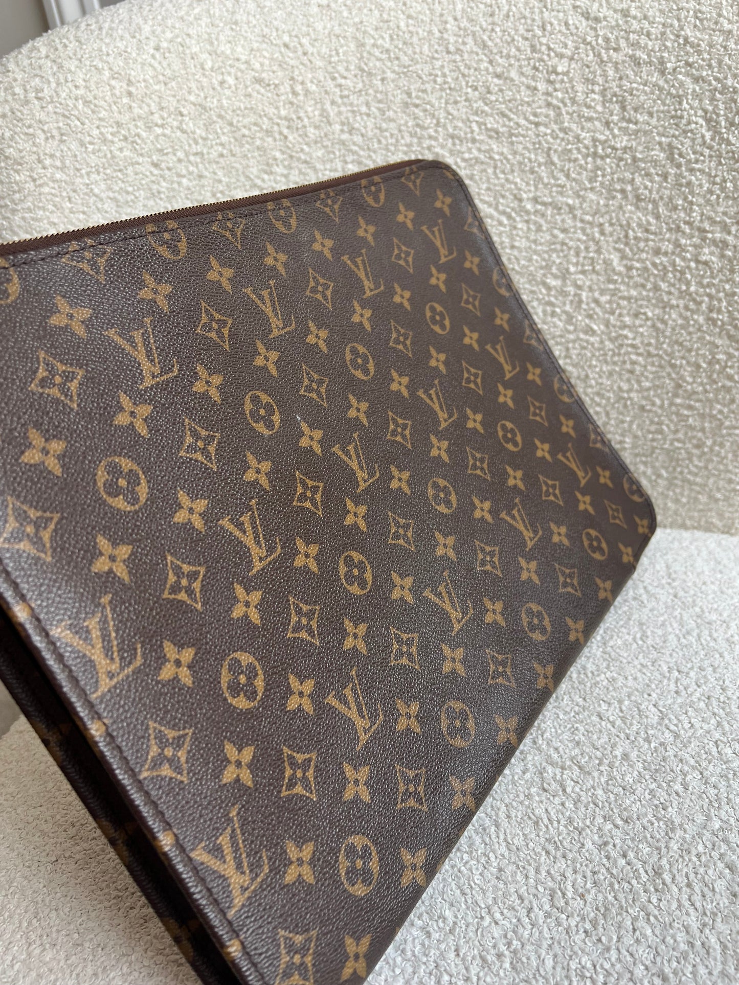 Louis Vuitton Monogram Poch Documents Portfolio Case 39
