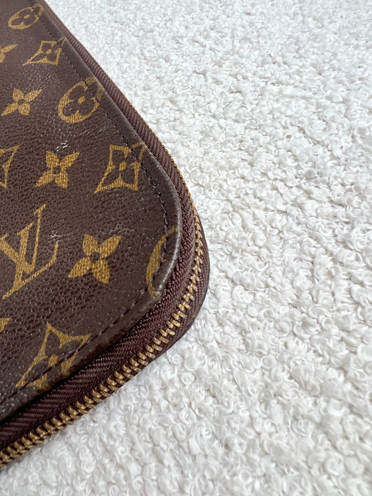 Louis Vuitton Monogram Poch Documents Portfolio Case 39
