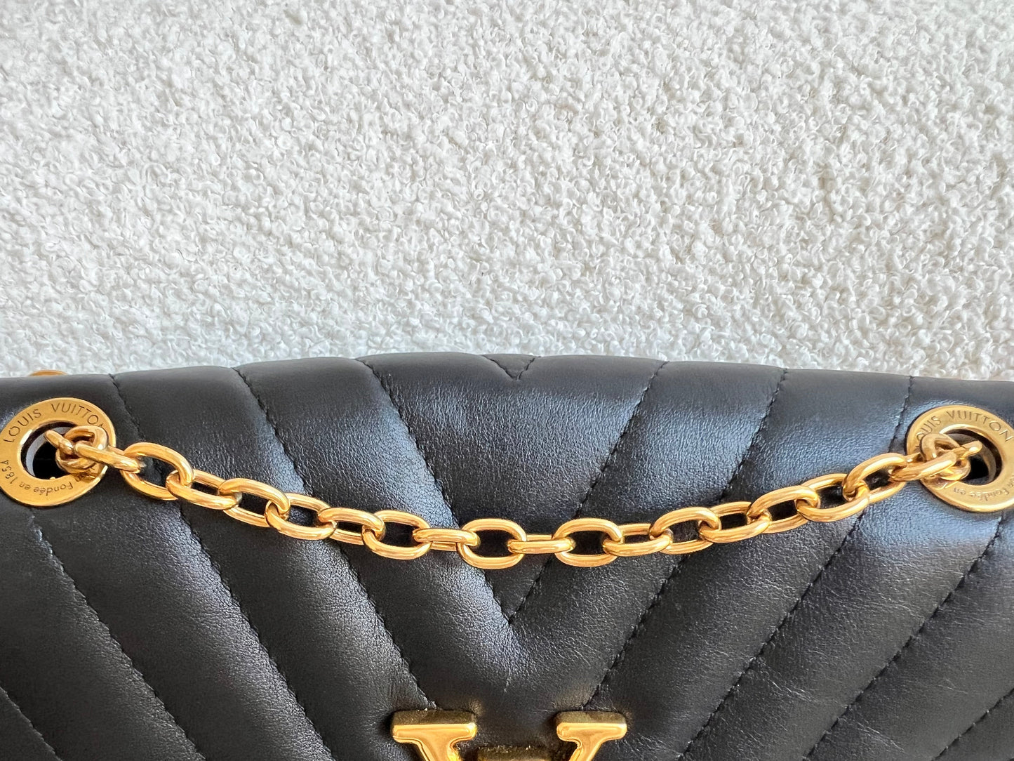 Louis Vuitton Black New Wave Chain Bag MM (RRP £2310)
