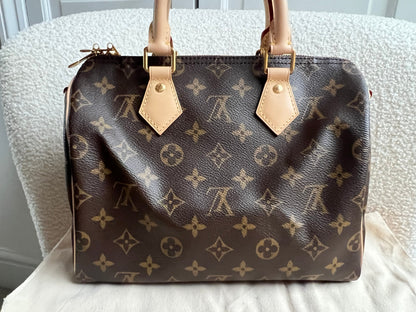 Louis Vuitton Speedy 25 Bandouliere Monogram (RRP £1,440)