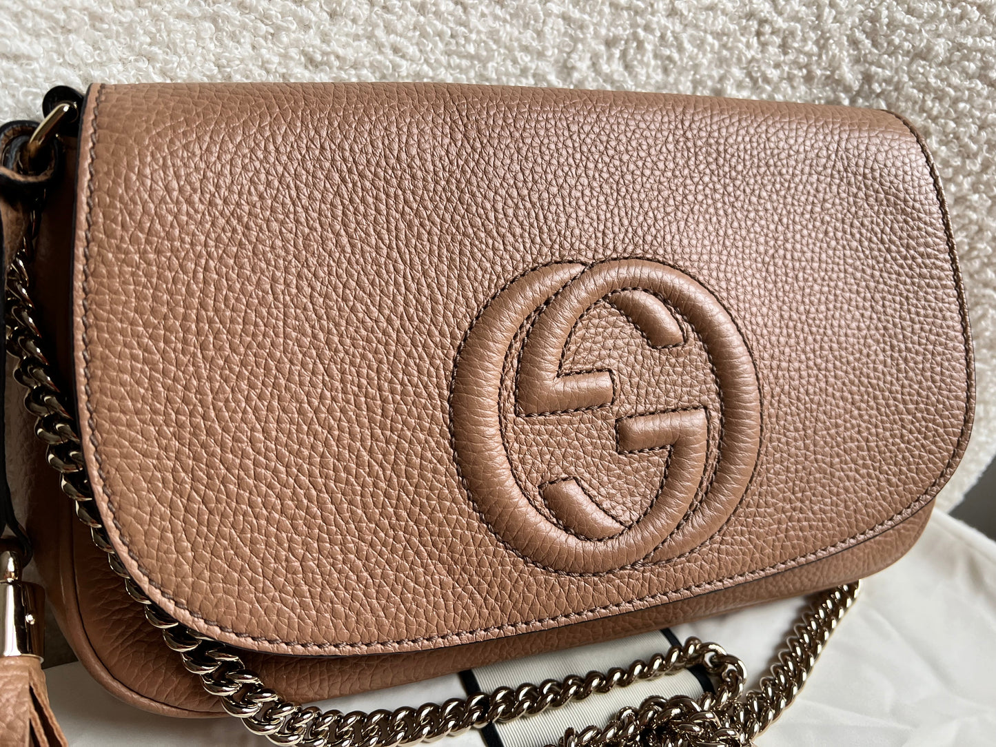 Gucci Beige Soho Chain Crossbody Flap Bag