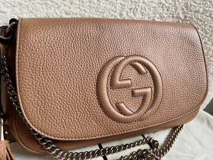 Gucci Beige Soho Chain Crossbody Flap Bag