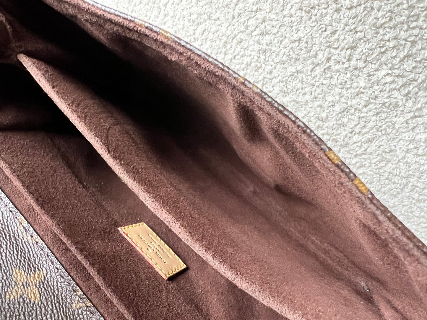 Louis Vuitton Pochette Metis Monogram (RRP £2,020)
