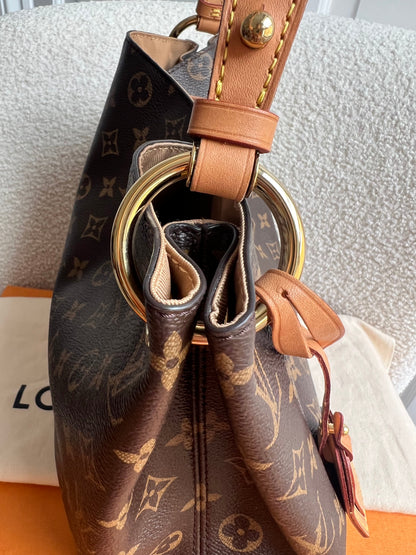Louis Vuitton Graceful PM Monogram (RRP £1,360)