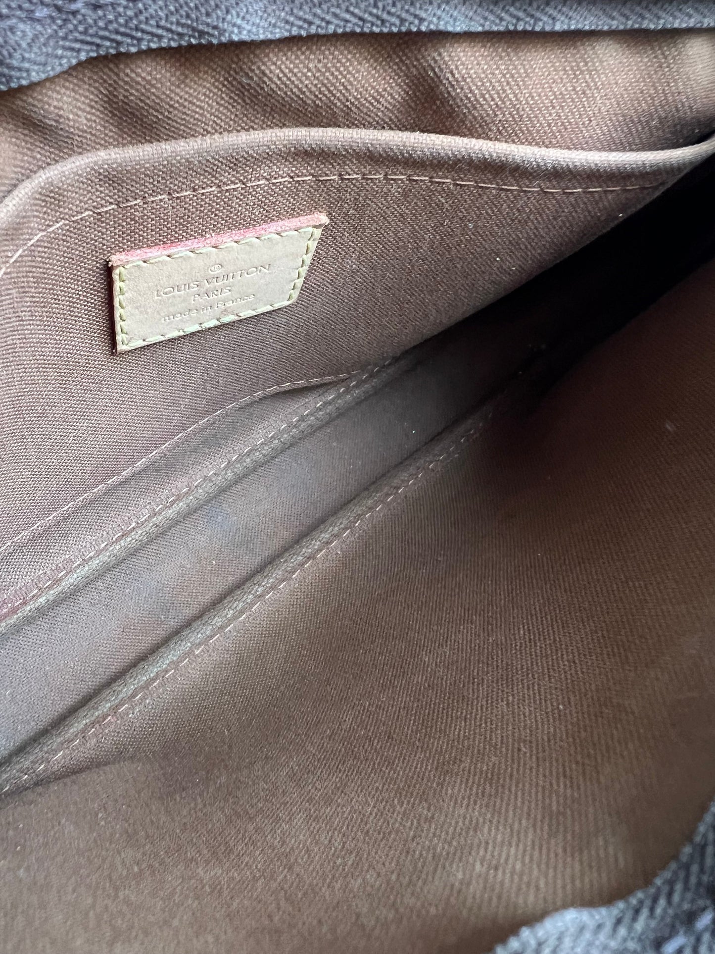 Louis Vuitton Pochette Monogram