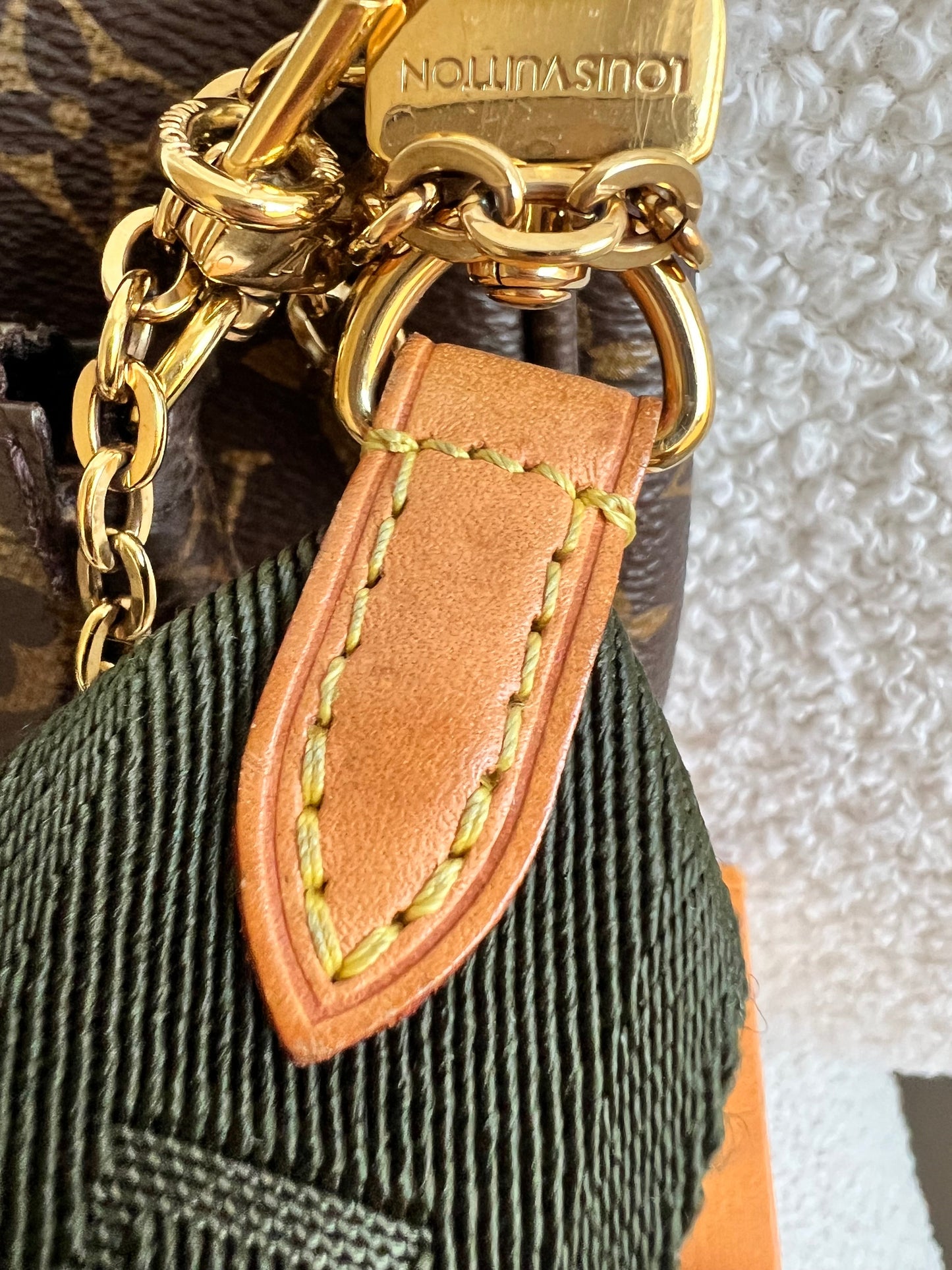 Louis Vuitton Multi Pochette Accessoires Khaki (RRP £2030)