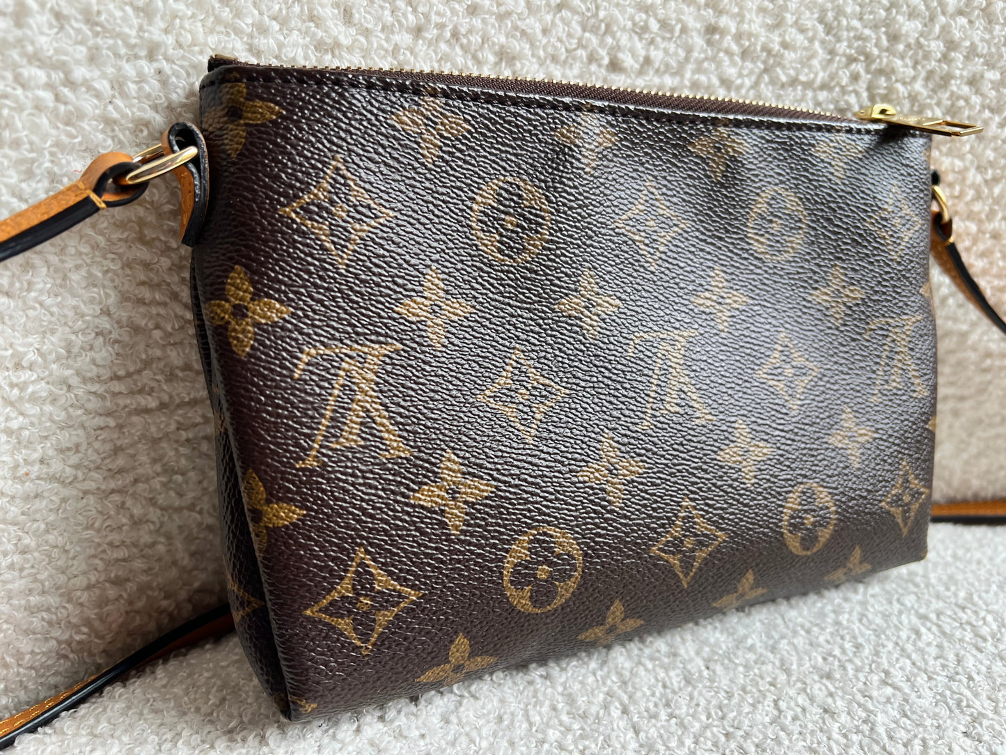 Louis Vuitton Monogram Safran Pallas Pochette