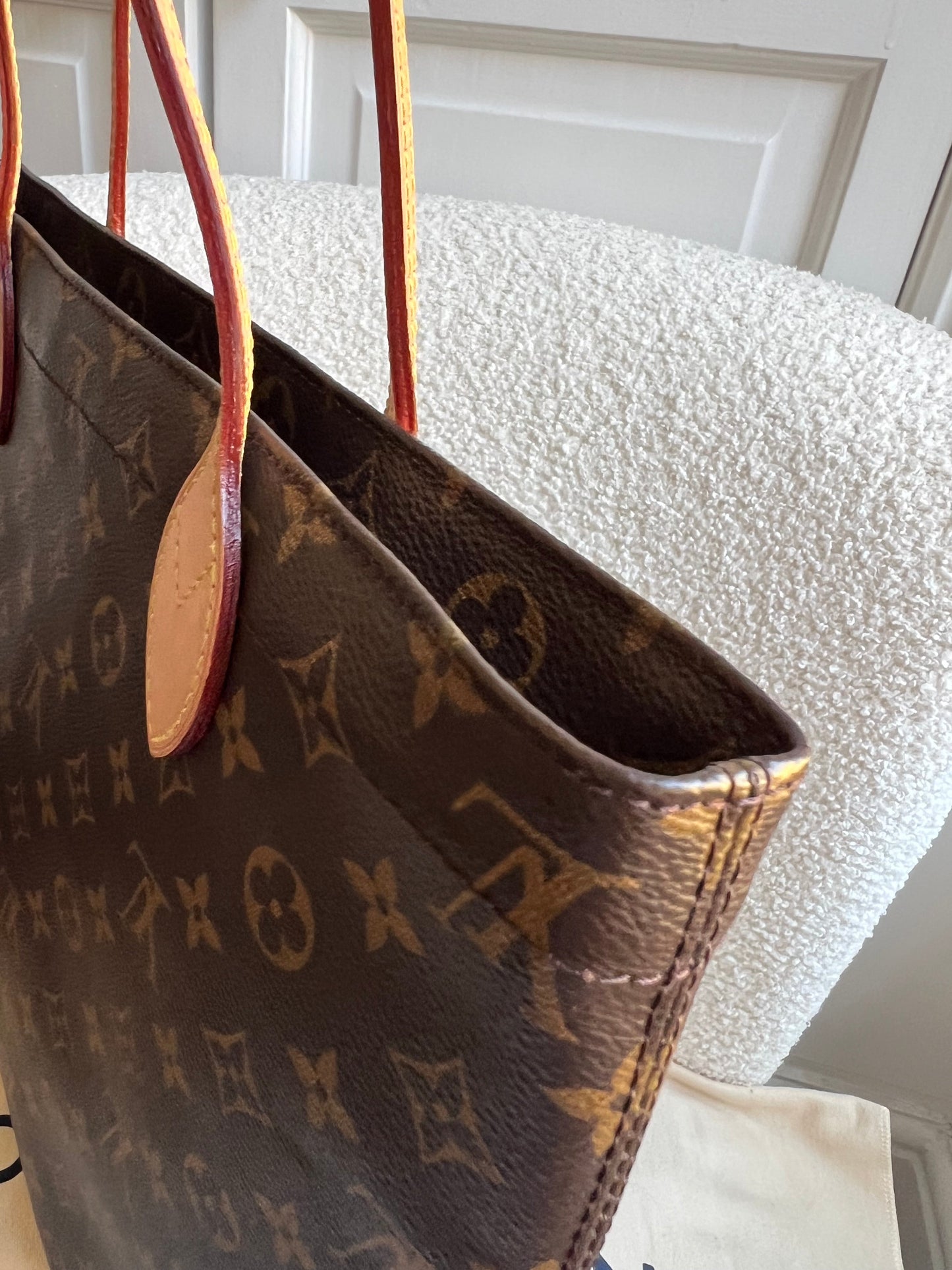 Louis Vuitton Carry It Tote