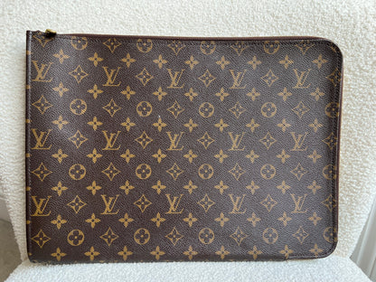 Louis Vuitton Monogram Poch Documents Portfolio Case 39