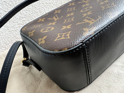 Louis Vuitton Saintonge Black and Monogram