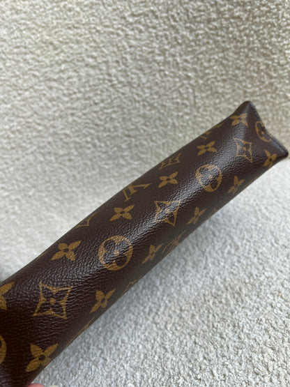 Louis Vuitton Large Toiletry Pouch Monogram