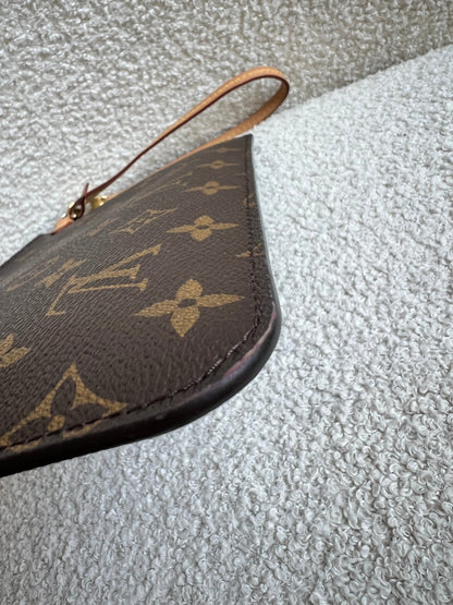 Louis Vuitton Pouch (from Neverfull MM) in Monogram