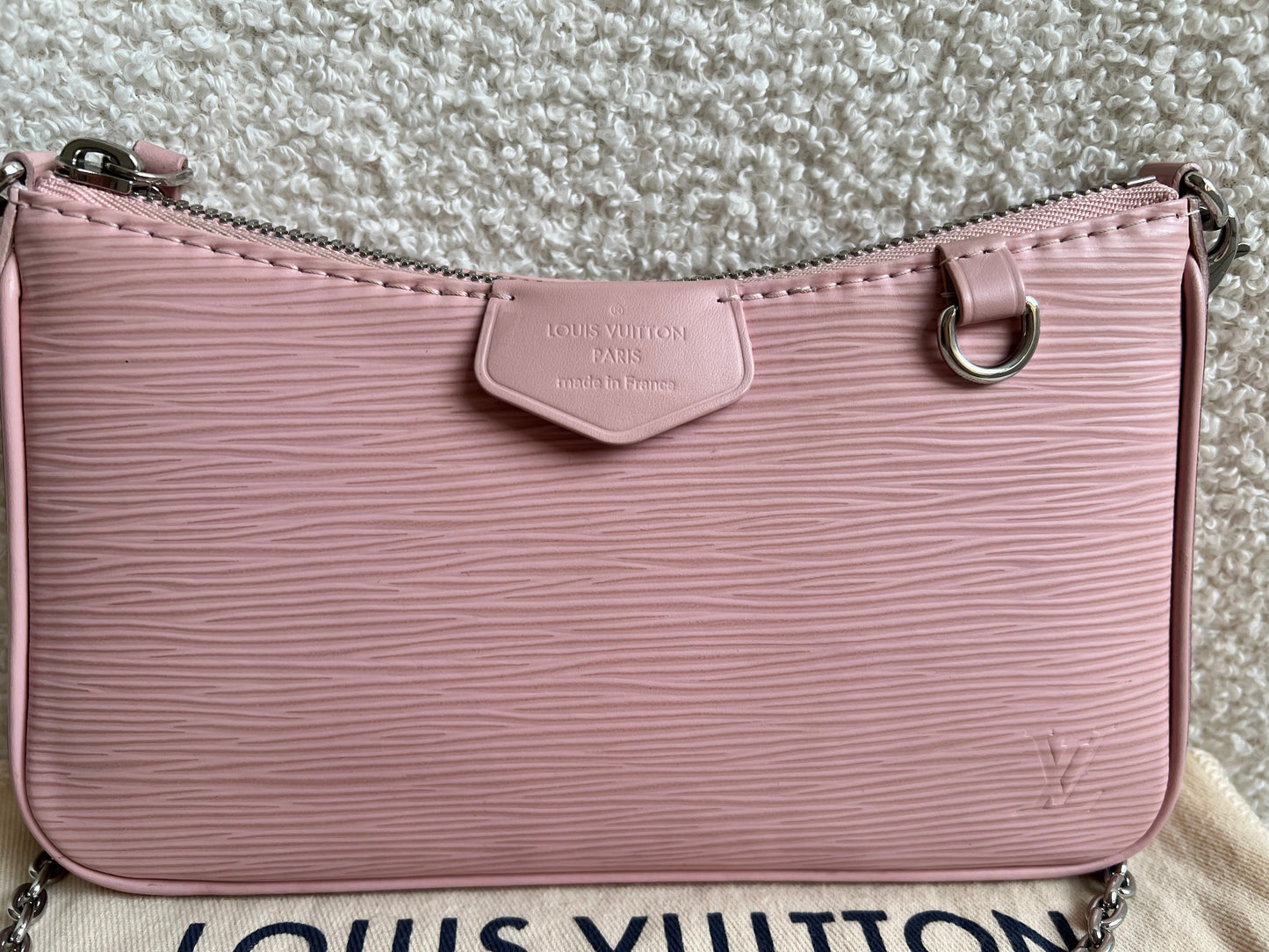 Louis Vuitton Easy Pouch Rose Ballerine Epi (RRP £1320)