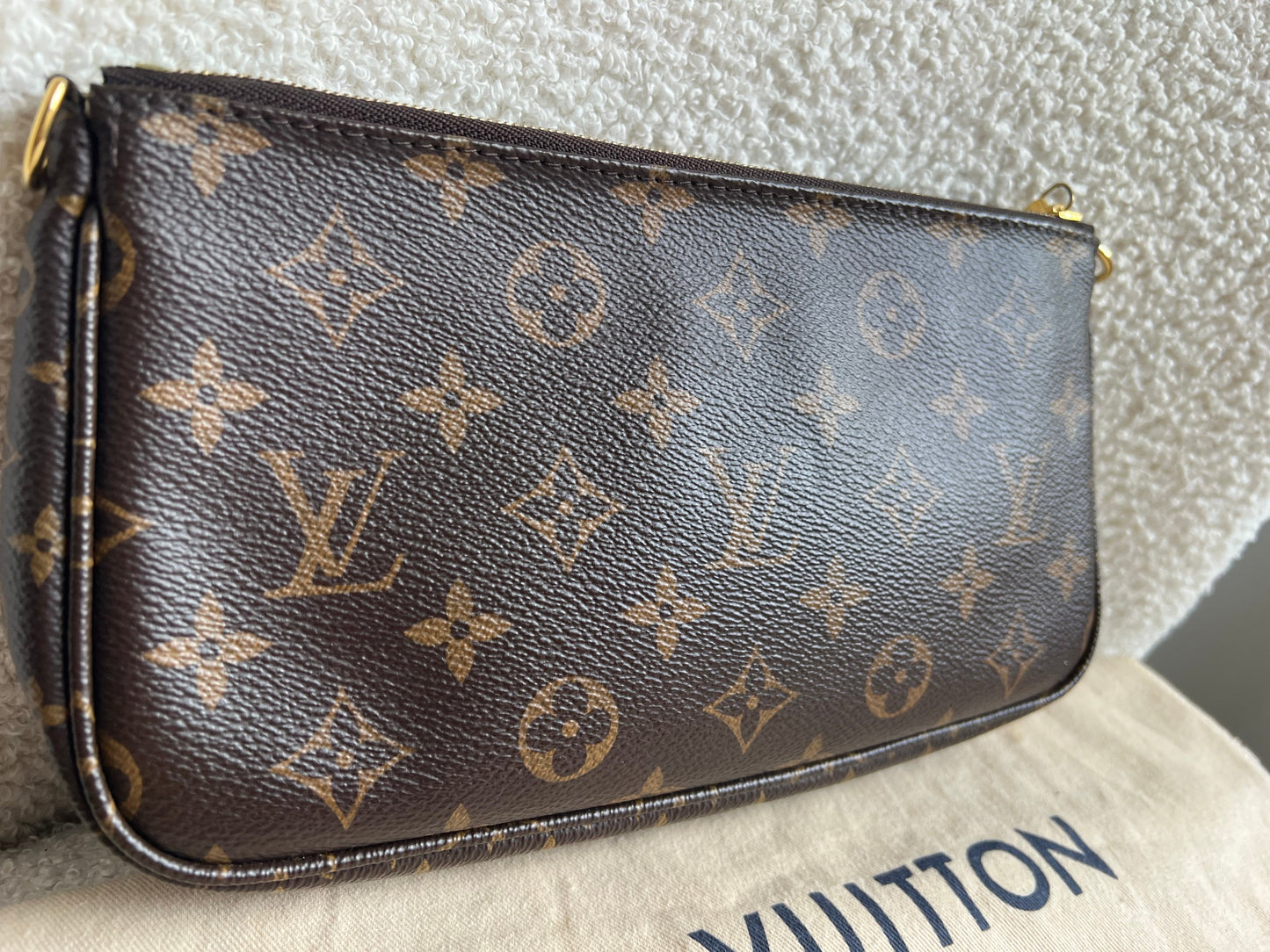 Louis Vuitton Multi Pochette Accessoires Khaki (RRP £2070)