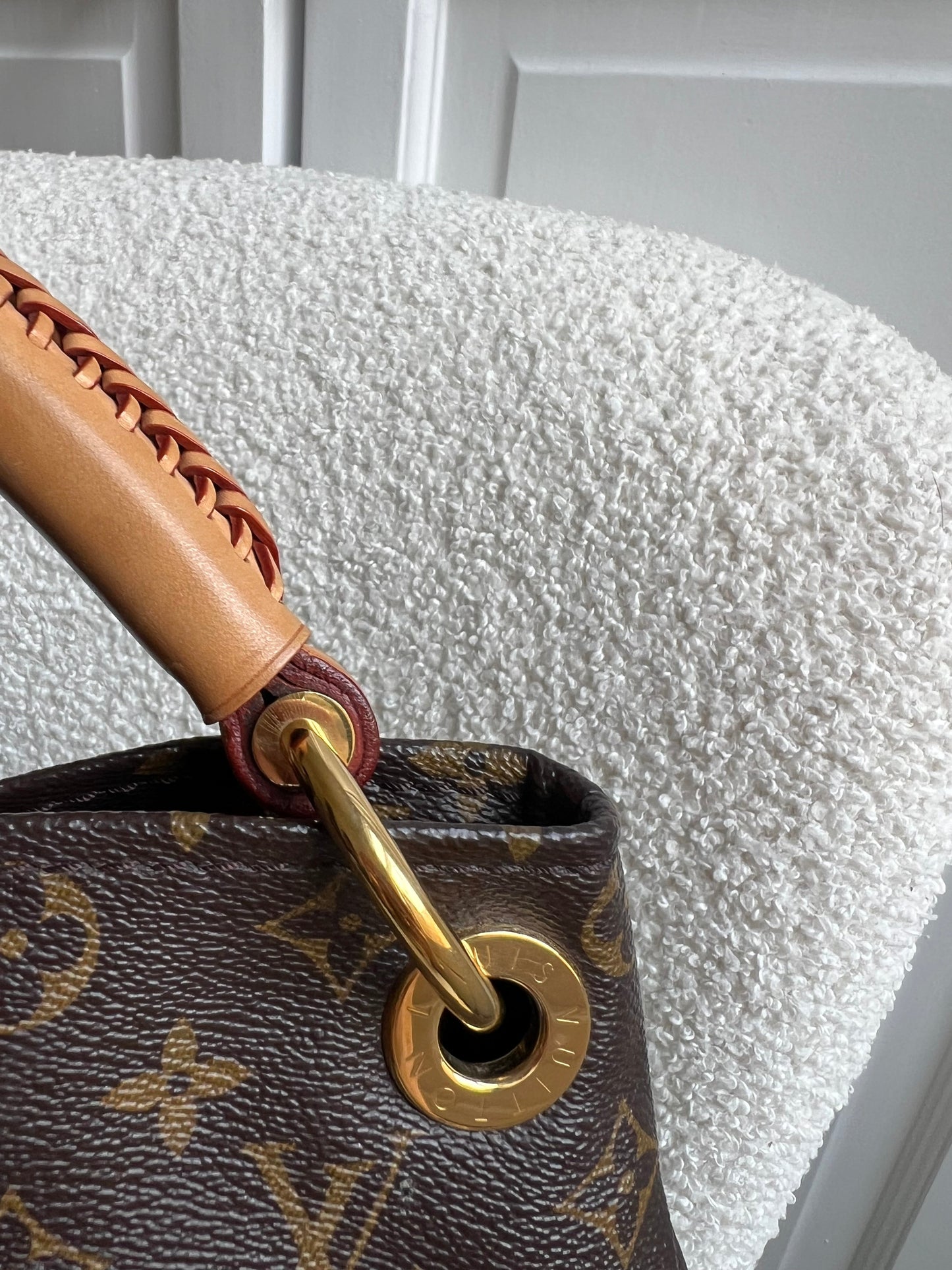 Louis Vuitton Artsy MM Monogram (RRP £1,940)