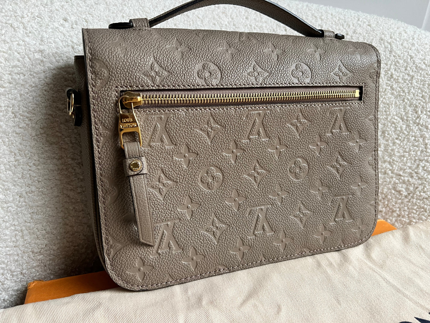 Louis Vuitton Pochette Metis Empreinte (RRP £2,130)