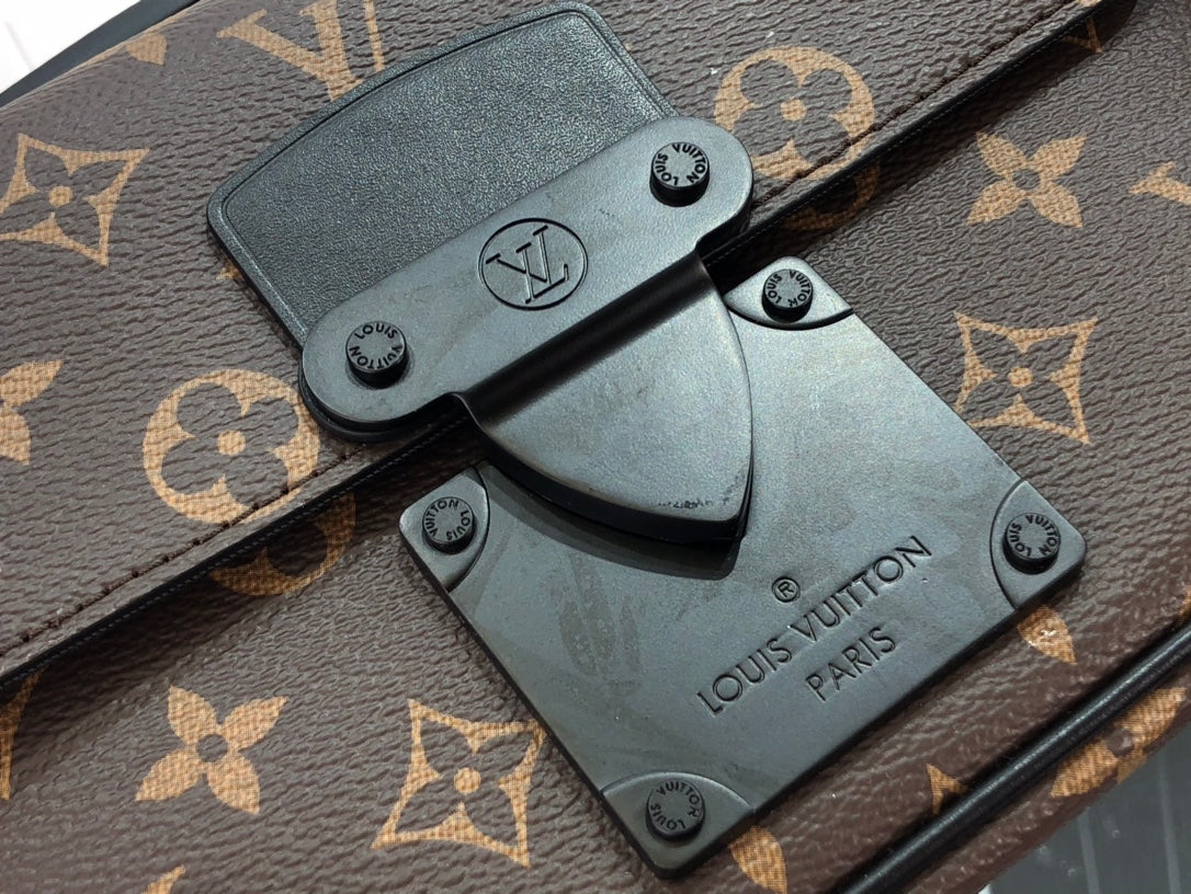 Louis Vuitton S Lock Sling Bag