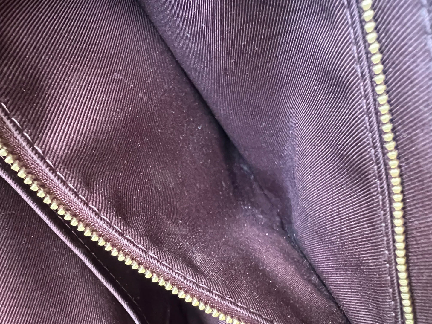 Louis Vuitton Cluny MM Monogram (RRP £1890)