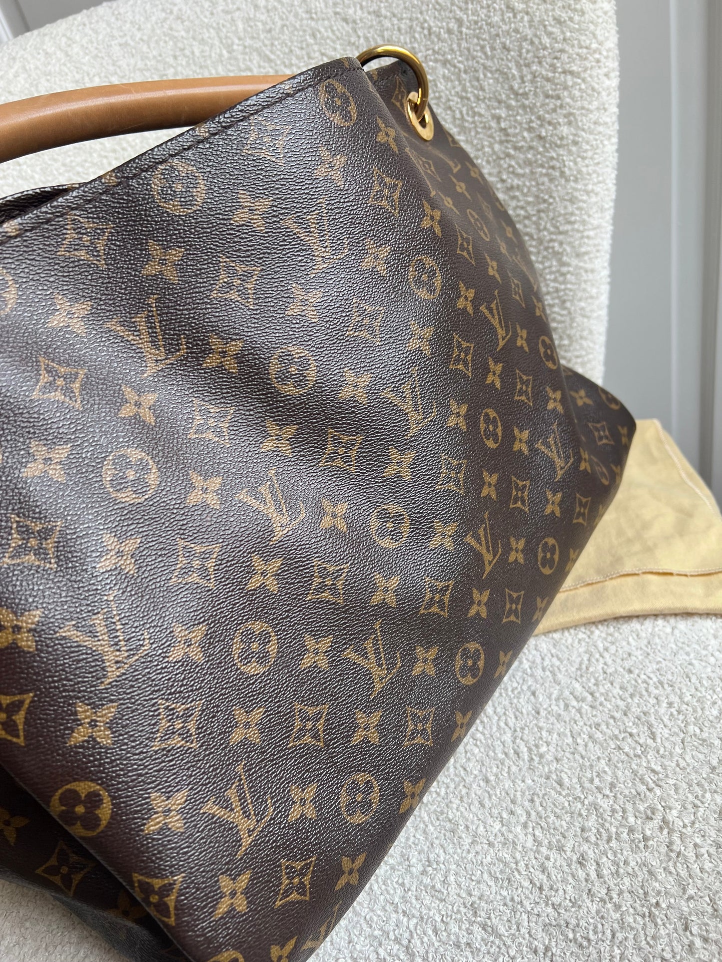 Louis Vuitton Artsy MM Monogram (RRP £1,940)