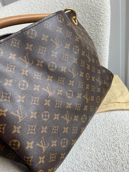 Louis Vuitton Artsy MM Monogram (RRP £1,940)