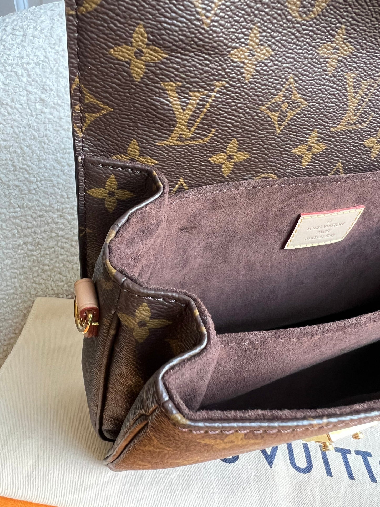 Louis Vuitton Pochette Metis Monogram (RRP £2,060)