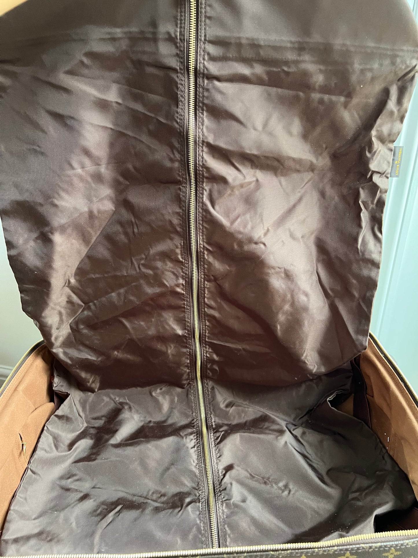 Louis Vuitton Pegase 55 Suitcase Monogram (RRP £2,250)