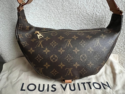 Louis Vuitton Bumbag in Monogram Canvas