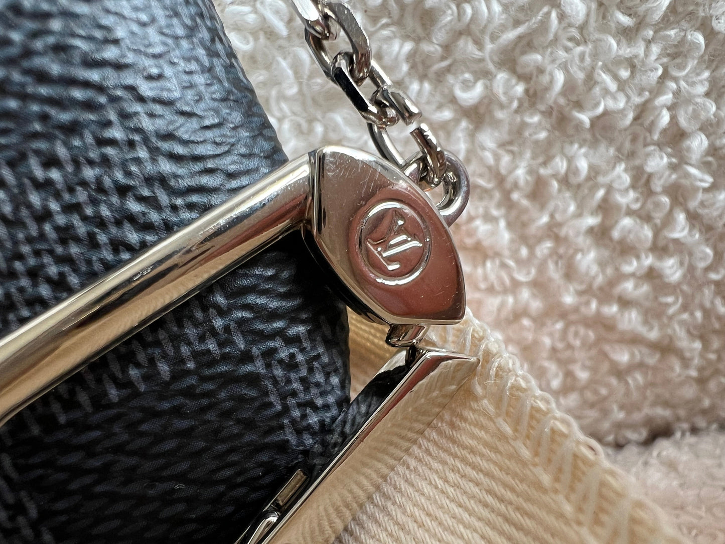Louis Vuitton Key Pouch Damier Graphite (RRP £250)