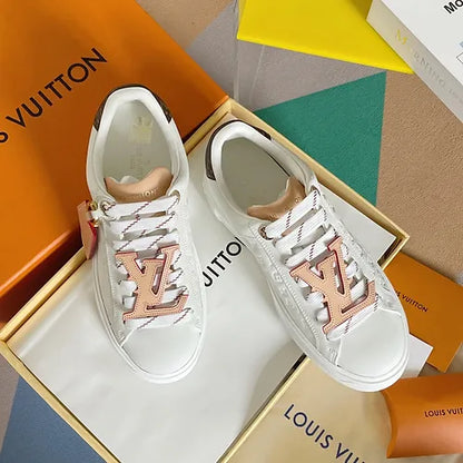 Louis Vuitton Monogram Plain Toe Rubber Sole Low Top Lace Up Sneakers