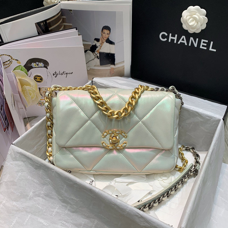 Chanel Luxury Handbag Style 588