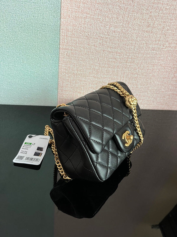 Chanel Luxury Handbag Style 69