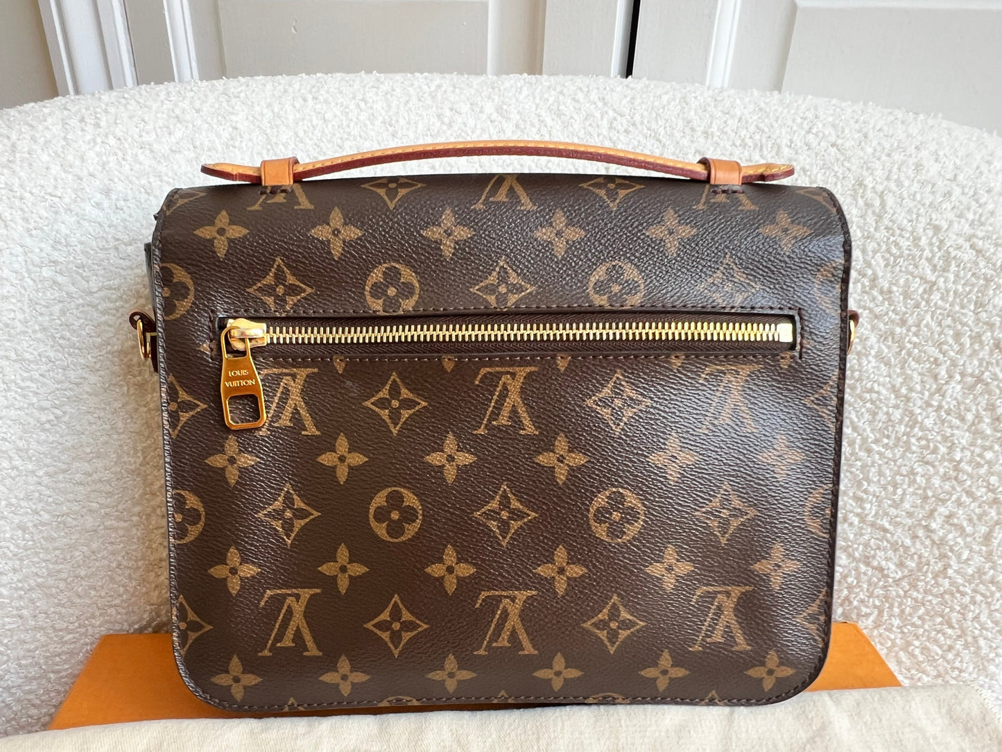 Louis Vuitton Pochette Metis Monogram (RRP £2,020)