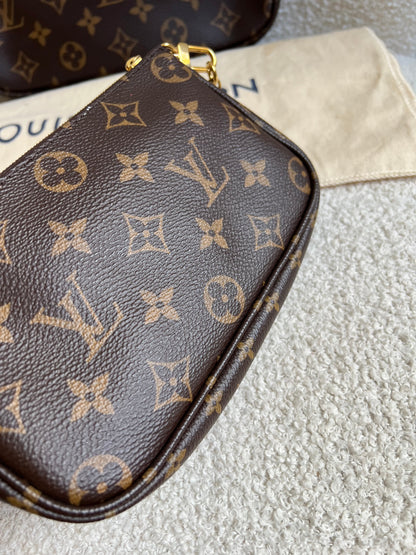 Louis Vuitton Multi Pochette Accessoires Khaki (RRP £2070)