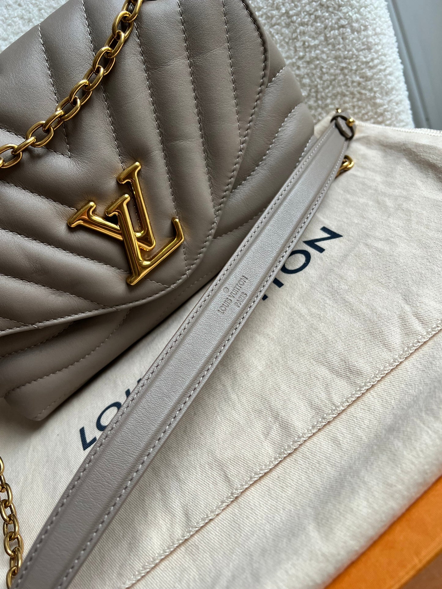 Louis Vuitton Taupe New Wave Chain Bag MM (RRP £2310)