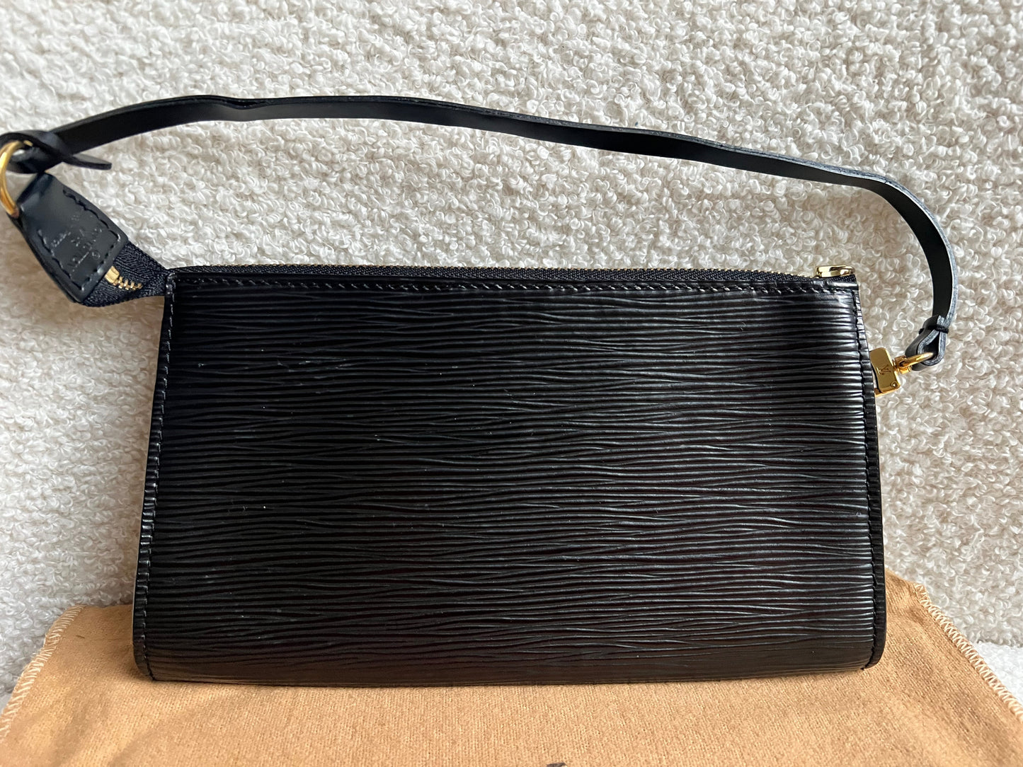 Louis Vuitton Vintage Black Epi Leather Pochette